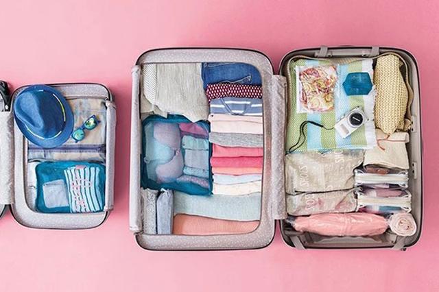 Các cách gấp quần áo giúp tiết kiệm không gian cho vali đi du lịch