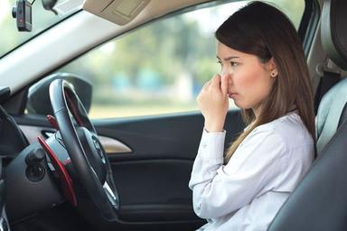 5 Mẹo hay giúp khử mùi xe ô tô mới cực hiệu quả