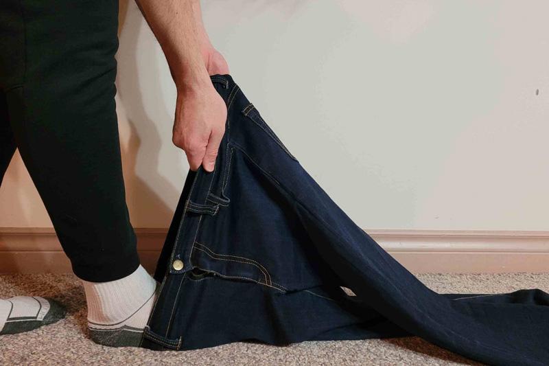 6 Cách làm giãn quần jean hiệu quả ngay tại nhà mà không cần đem ra tiệm