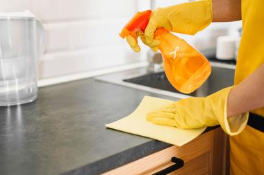 Các mẹo giúp tẩy sạch dầu mỡ nhà bếp một cách đơn giản và nhanh chóng