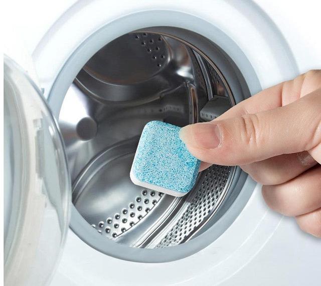 Cách sử dụng viên vệ sinh máy giặt và nước giặt phù hợp