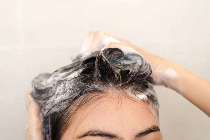 Hướng dẫn chi tiết lựa chọn dầu gội phục hồi tóc